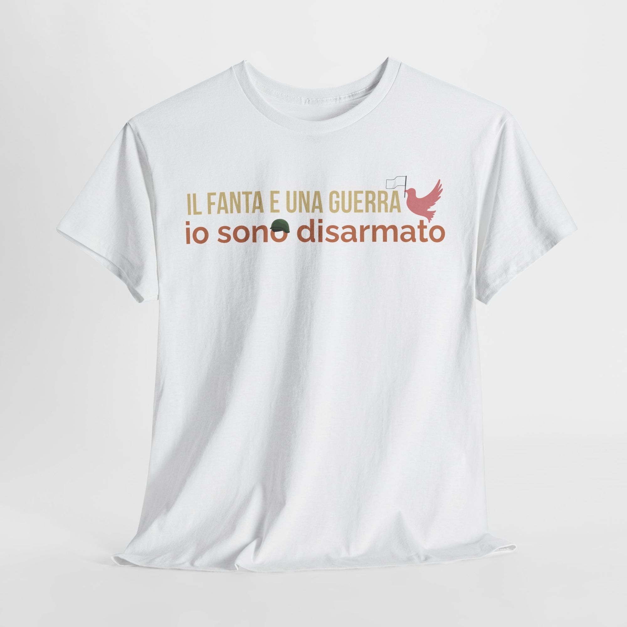 Maglietta "Il Fanta è una guerra, io sono disarmato" – T-shirt ironica per fantallenatori sconfitti